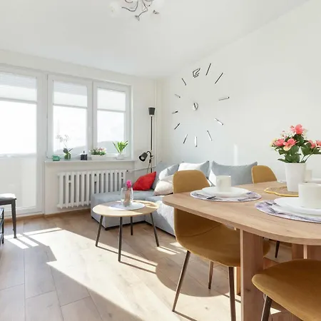 Sloneczny Z Pieknym Widokiem Balkon & Parking By Renters