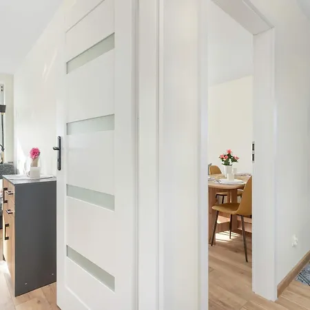 Sloneczny Z Pieknym Widokiem Balkon & Parking By Renters Apartmán Sopoty